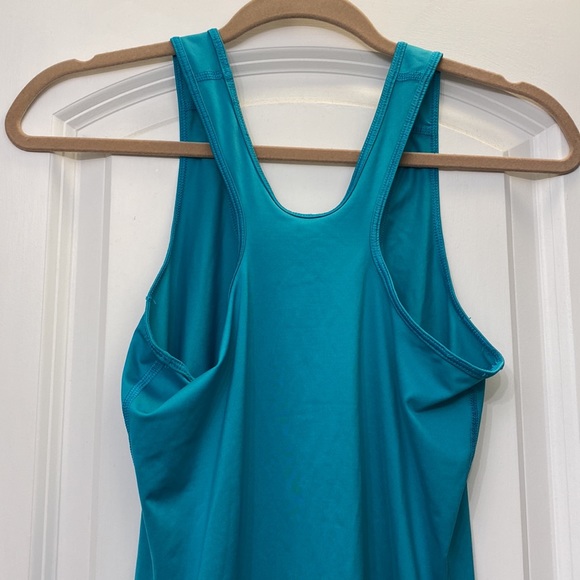 Nike Pro Dri-Fit Razorback - Picture 3 of 4